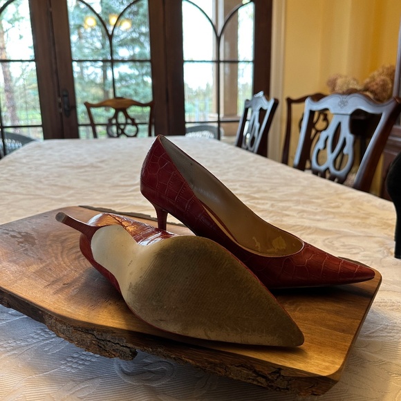 Guess size 9 Red pumps - Picture 5 of 5
